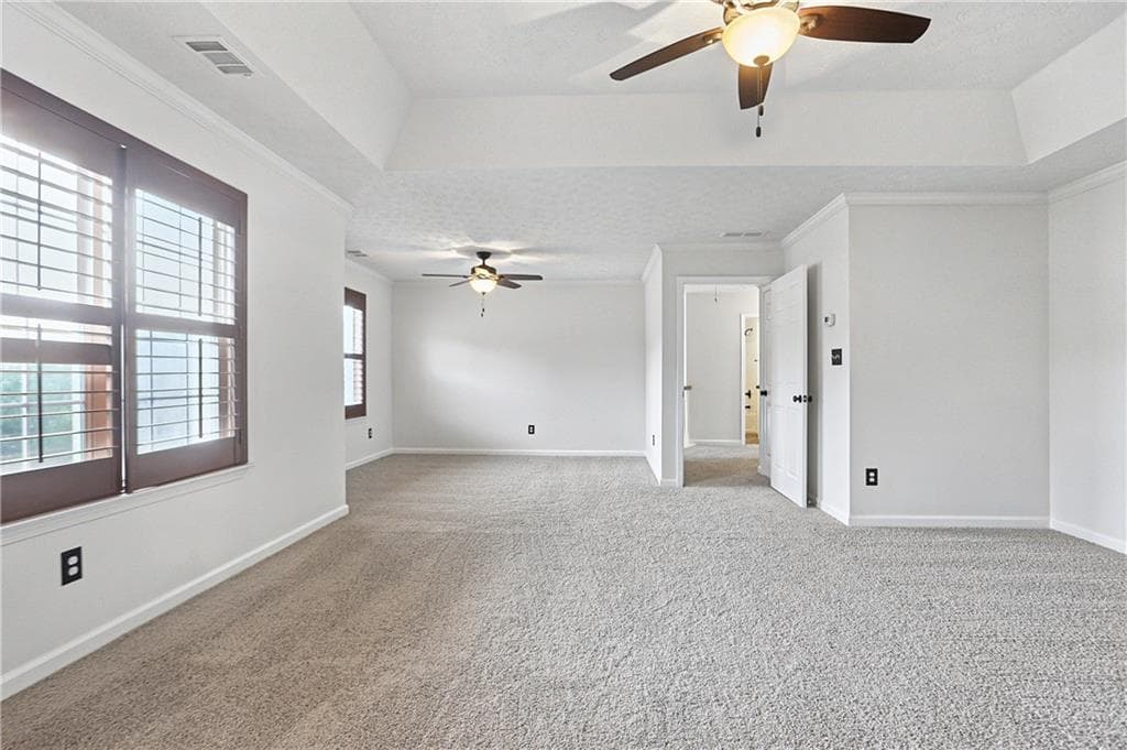3 bedroom, 3 bathroom, 2,045 sq ft single family residence for sale at 5713 Mill View Way, Lithonia, GA 30038 — photo 4