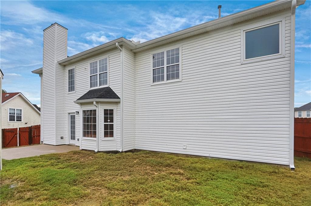 3 bedroom, 3 bathroom, 2,045 sq ft single family residence for sale at 5713 Mill View Way, Lithonia, GA 30038 — photo 5