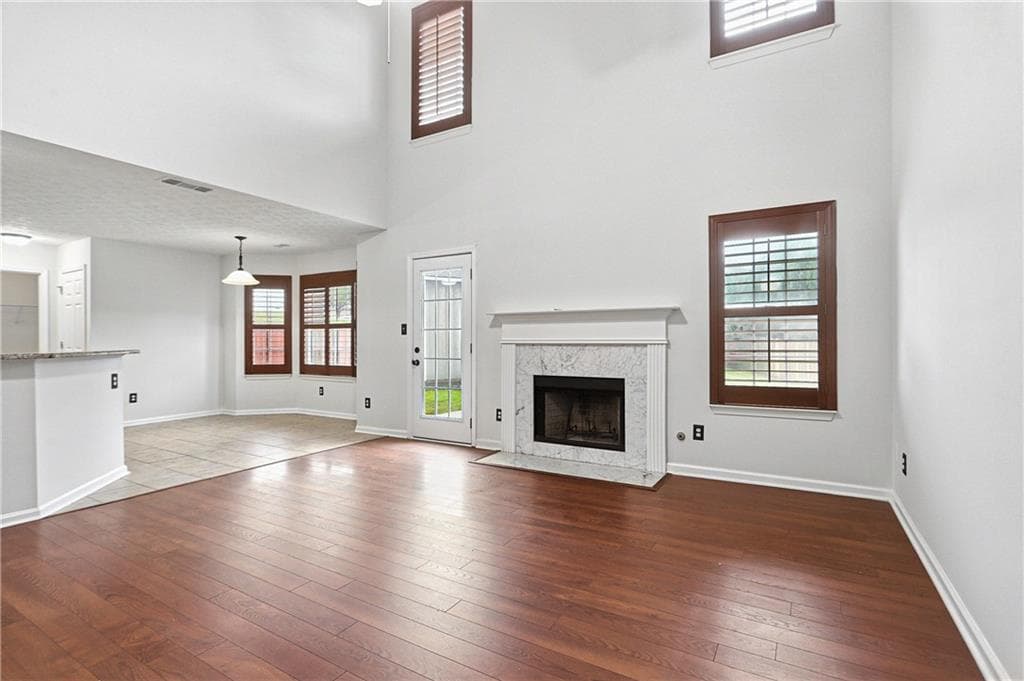 3 bedroom, 3 bathroom, 2,045 sq ft single family residence for sale at 5713 Mill View Way, Lithonia, GA 30038 — photo 6