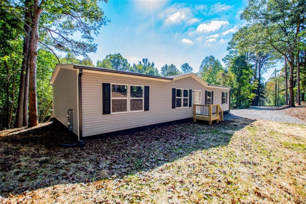 4 bedroom, 2 bathroom, 1,475 sq ft single family residence for sale at 9705 US Highway 78, Bremen, GA 30110 — photo 3