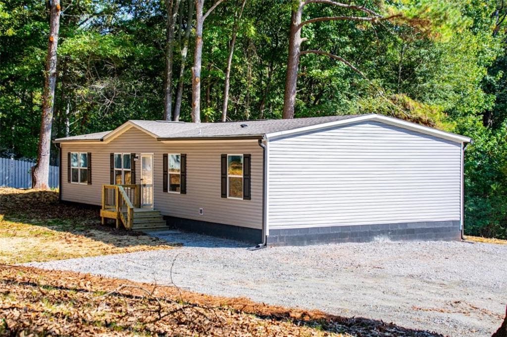 4 bedroom, 2 bathroom, 1,475 sq ft single family residence for sale at 9705 US Highway 78, Bremen, GA 30110 — photo 7