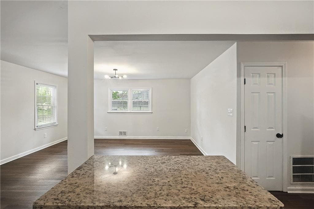 3 bedroom, 2 bathroom, 1,148 sq ft single family residence for sale at 1410 Graymont Drive, Atlanta, GA 30310 — photo 6