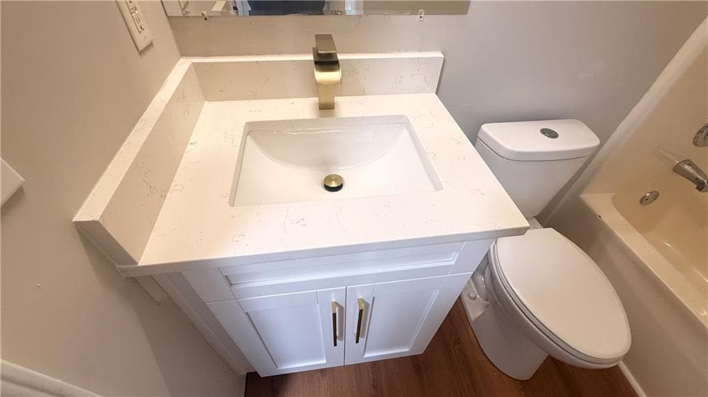 5 bedroom, 3 bathroom, 2,592 sq ft single family residence for sale at 6633 Hill Creek Cove, Lithonia, GA 30058 — photo 5