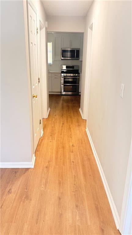 5 bedroom, 3 bathroom, 2,592 sq ft single family residence for sale at 6633 Hill Creek Cove, Lithonia, GA 30058 — photo 6