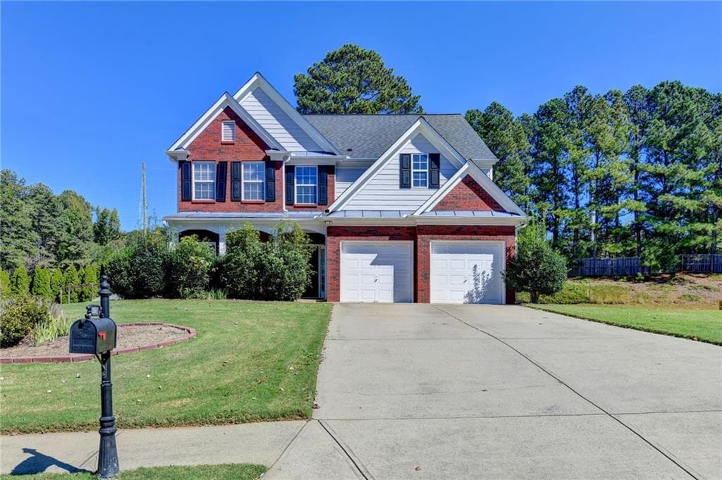 4 bedroom, 3 bathroom, 2,745 sq ft single family residence for rent at 3661 Devenwood Way, Buford, GA 30519 for $2,500 a month — photo 3