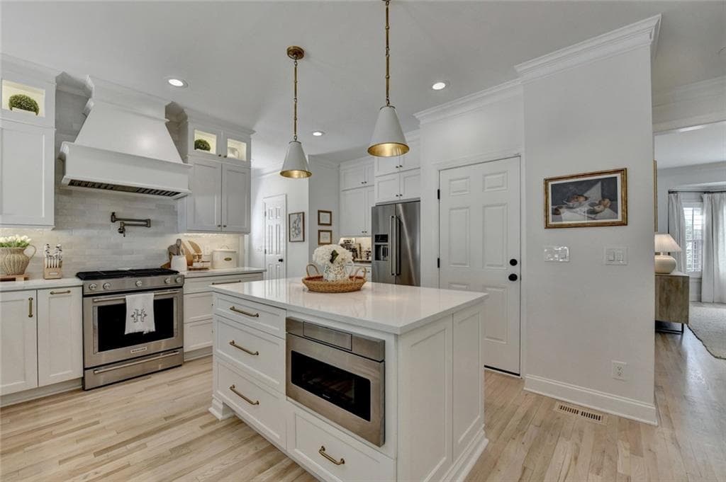 5 bedroom, 5 bathroom, 5,299 sq ft single family residence under contract at 1670 Harvest Lane, Alpharetta, GA 30004 — photo 8