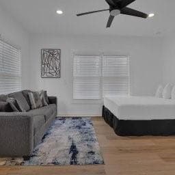 4 bedroom, 3 bathroom, 2,200 sq ft single family residence for rent at 438 Hamilton E Holmes Drive, Atlanta, GA 30318 for $5,000 a month — photo 6