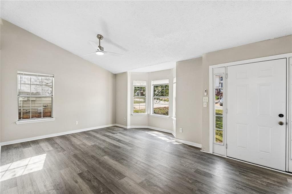 3 bedroom, 3 bathroom, 1,567 sq ft single family residence for sale at 3752 Sandy Shoals Lane, Decatur, GA 30034 — photo 3