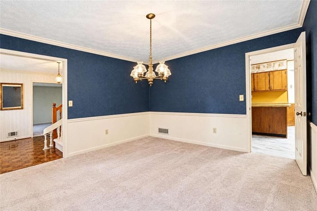 5 bedroom, 4 bathroom single family residence under contract at 4472 Woodland Forest Drive, Stone Mountain, GA 30083 — photo 9