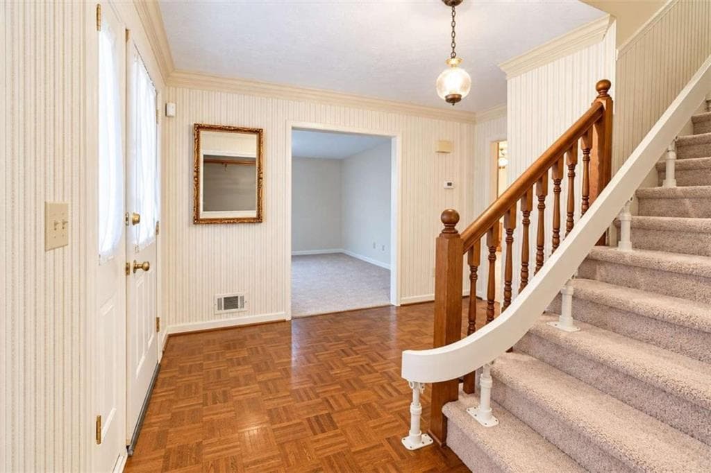 5 bedroom, 4 bathroom single family residence under contract at 4472 Woodland Forest Drive, Stone Mountain, GA 30083 — photo 10