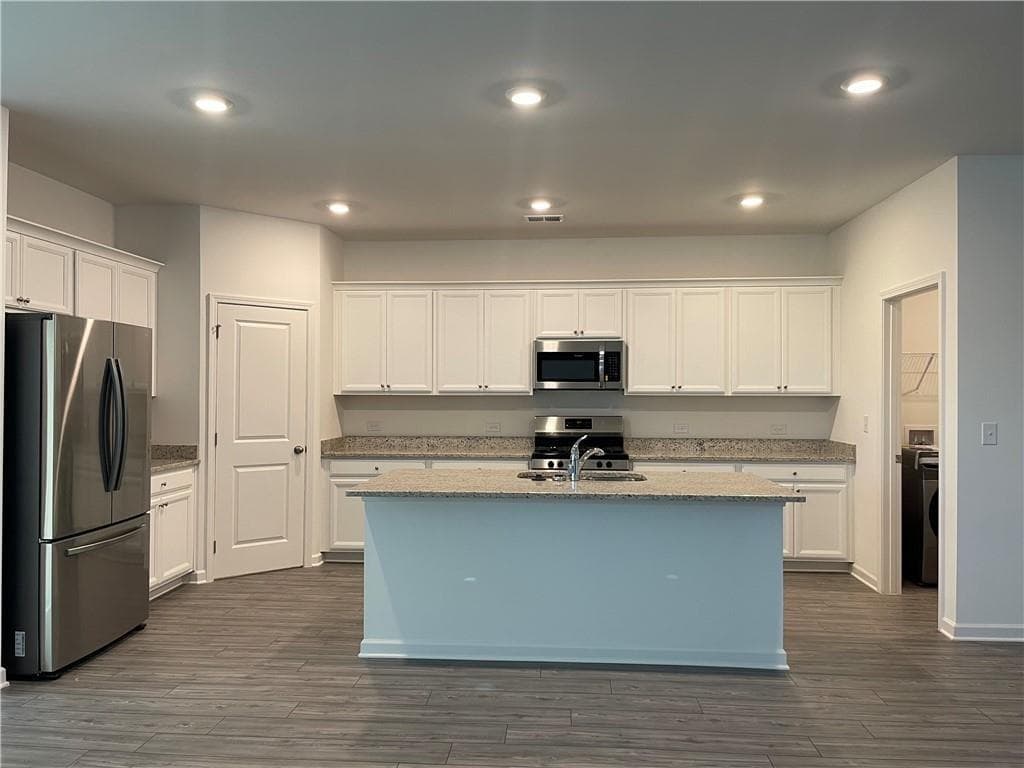 5 bedroom, 3 bathroom, 2,178 sq ft single family residence for rent at 392 Golden Eagle Parkway, Braselton, GA 30517 for $2,200 a month — photo 7