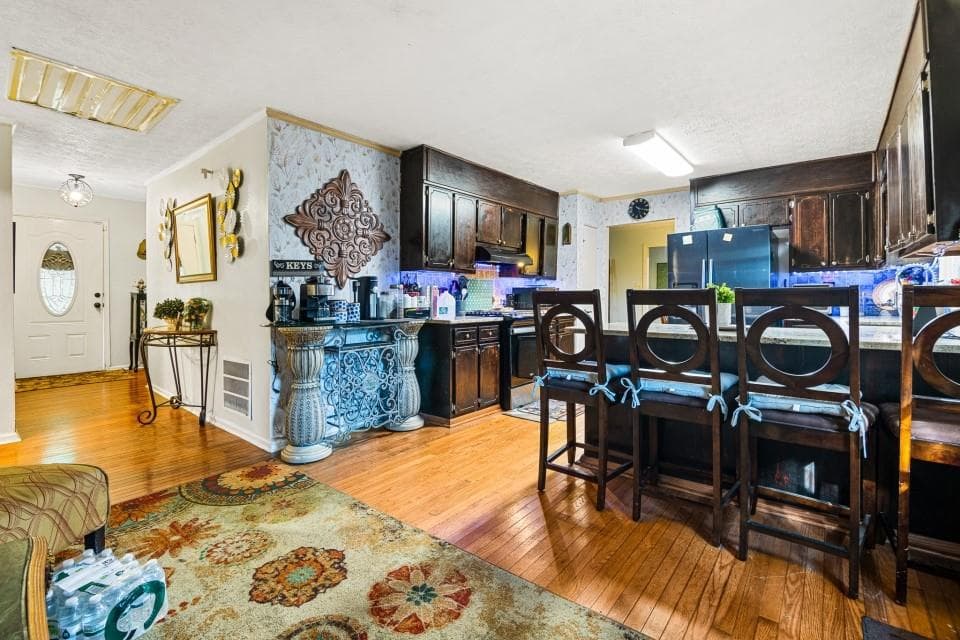 4 bedroom, 3 bathroom, 1,768 sq ft single family residence for sale at 5846 Fox Run, Rex, GA 30273 — photo 9