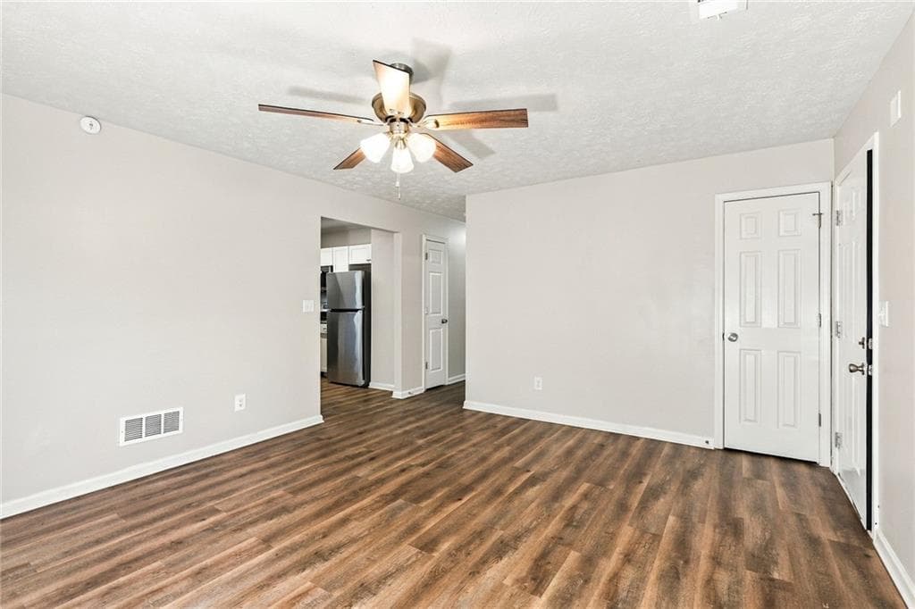 3 bedroom, 2 bathroom, 1,150 sq ft single family residence for rent at 512 Chestnut Lane, Monroe, GA 30655 for $1,725 a month — photo 4