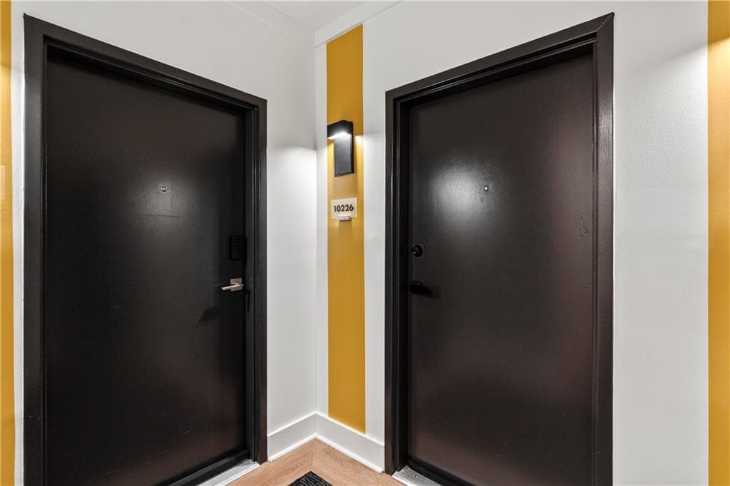 3 bedroom, 3 bathroom, 2,088 sq ft condominium for sale at 260 18th Street 10226, Atlanta, GA 30363 — photo 2