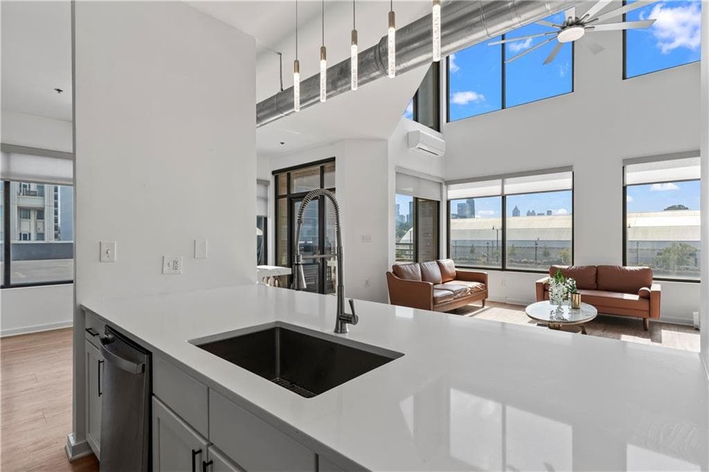 3 bedroom, 3 bathroom, 2,088 sq ft condominium for sale at 260 18th Street 10226, Atlanta, GA 30363 — photo 9