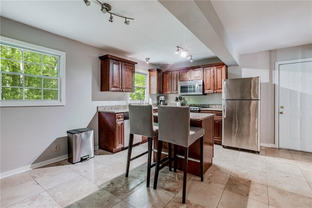 5 bedroom, 5 bathroom, 4,087 sq ft single family residence for rent at 2720 Margaret Mitchell Drive, Atlanta, GA 30327 for $5,500 a month — photo 10