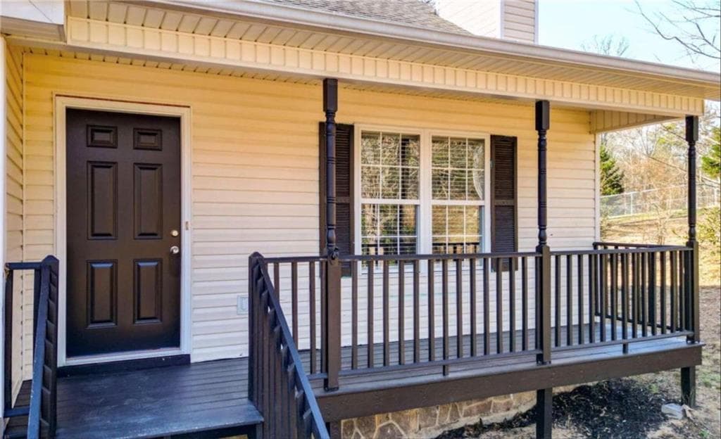 3 bedroom, 2 bathroom, 1,426 sq ft single family residence for sale at 2251 Boone Ford Road, Calhoun, GA 30701 — photo 2