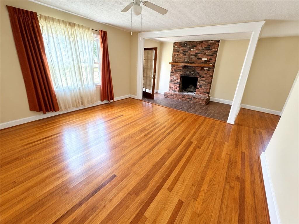 2 bedroom, 1 bathroom, 1,368 sq ft single family residence for sale at 5164 Hartsook Drive, Covington, GA 30014 — photo 2