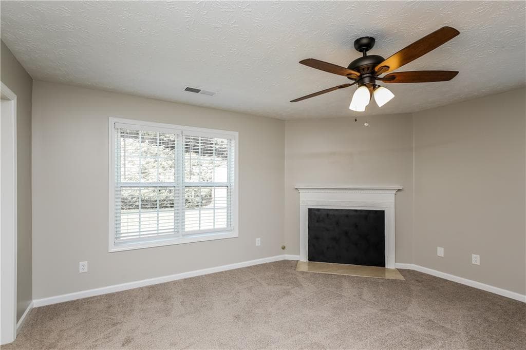 3 bedroom, 3 bathroom, 1,670 sq ft single family residence for rent at 8040 Paddocks Mill Drive, Cumming, GA 30041 for $2,155 a month — photo 3