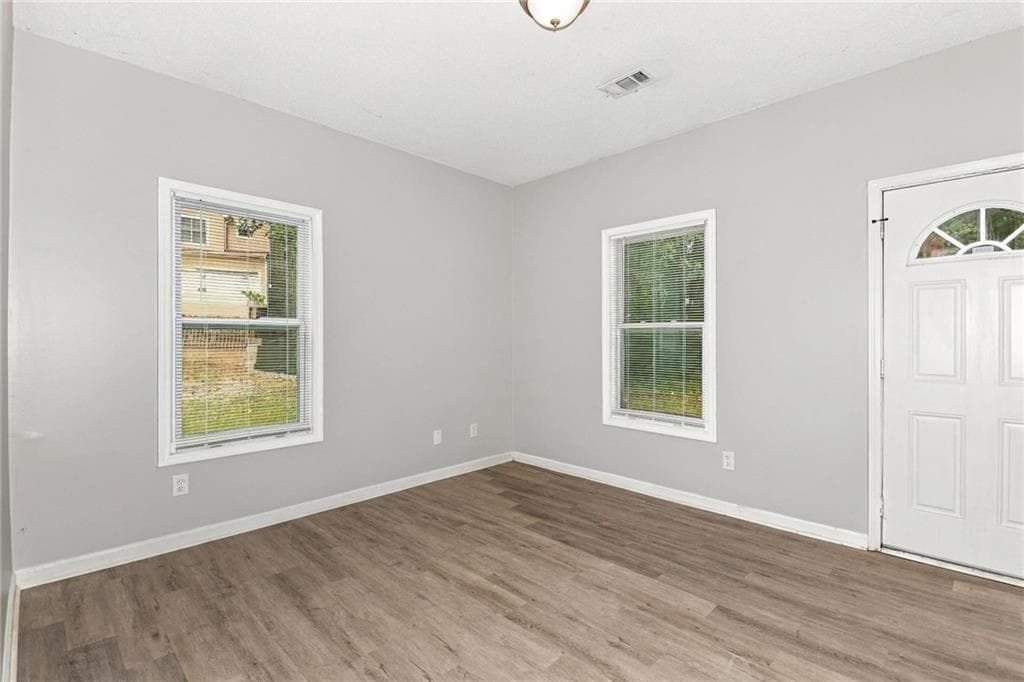 4 bedroom, 3 bathroom, 1,716 sq ft single family residence for rent at 5730 Broadleaf Way, Atlanta, GA 30349 for $2,180 a month — photo 2