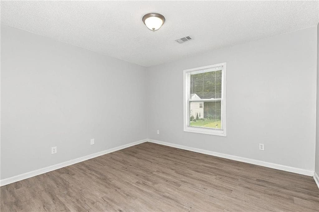 4 bedroom, 3 bathroom, 1,716 sq ft single family residence for rent at 5730 Broadleaf Way, Atlanta, GA 30349 for $2,180 a month — photo 8
