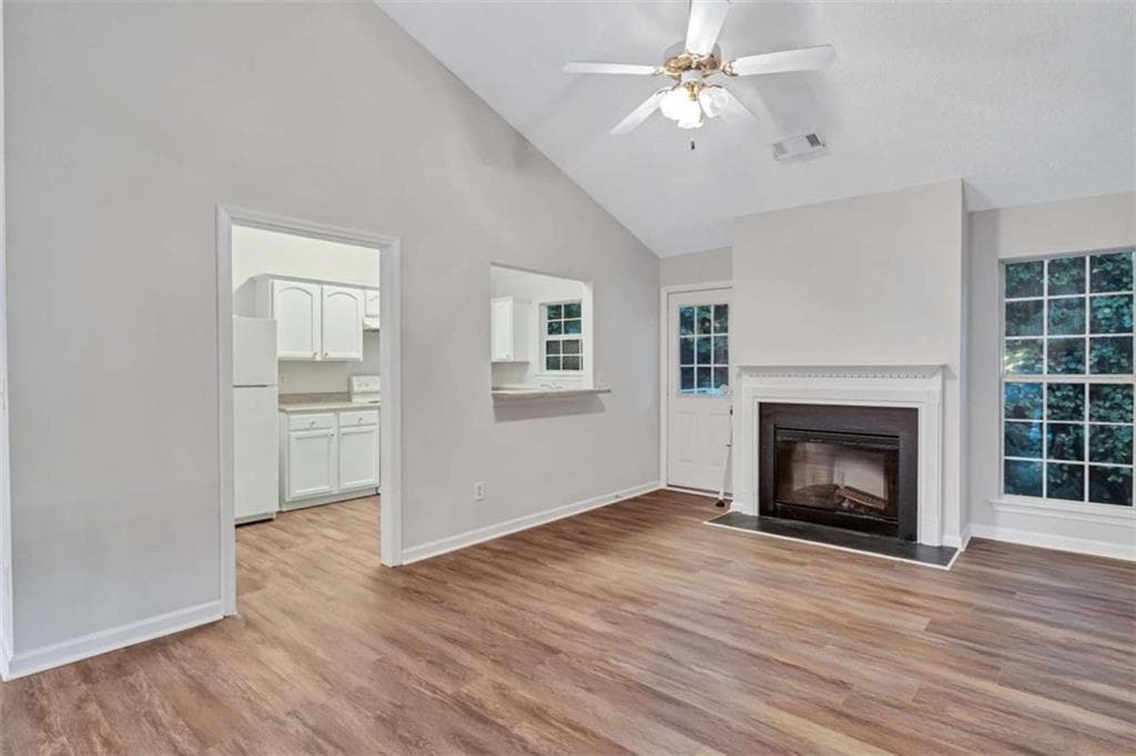 5 bedroom, 3 bathroom, 1,892 sq ft single family residence under contract at 4001 Angels Drive, Stockbridge, GA 30281 — photo 4