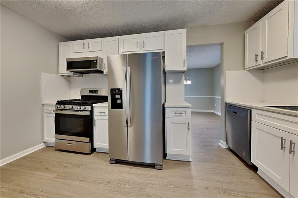 3 bedroom, 3 bathroom, 2,386 sq ft single family residence for rent at 126 The Esplanade Way, Loganville, GA 30052 for $2,350 a month — photo 6