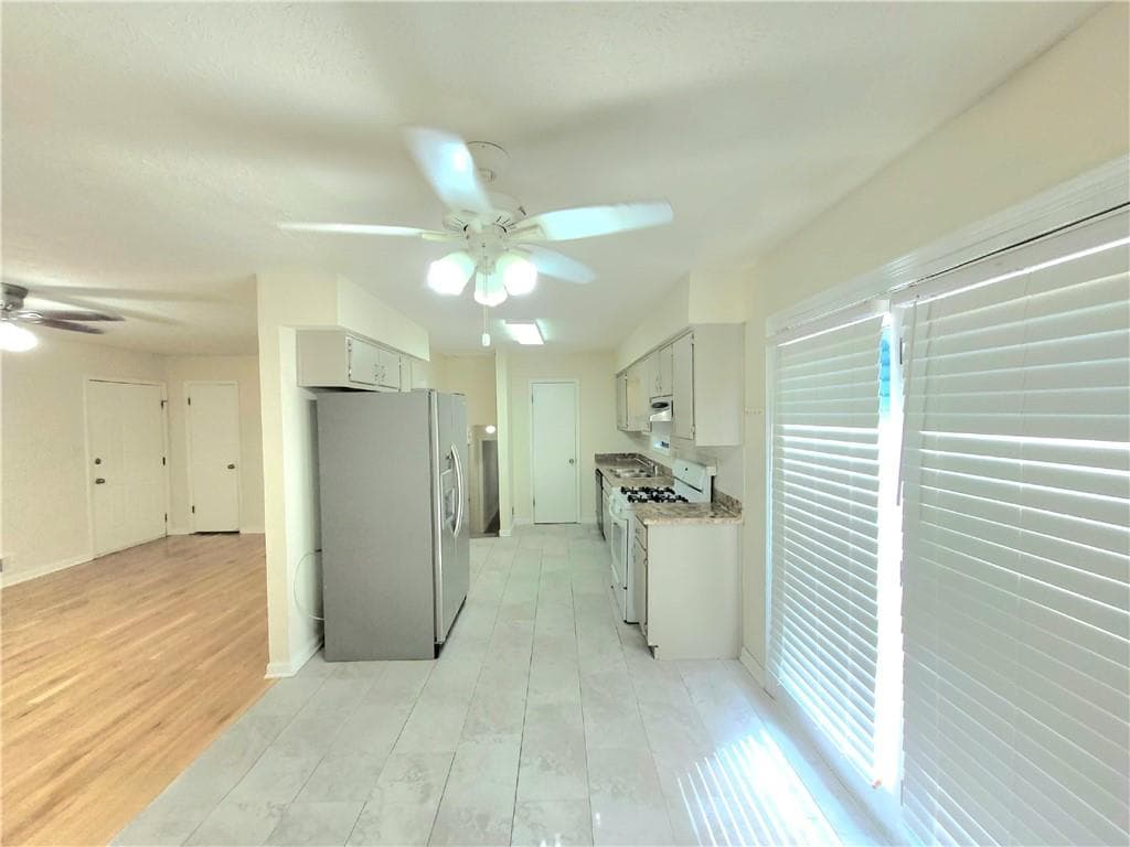 4 bedroom, 2 bathroom, 1,540 sq ft single family residence for rent at 2716 Aruba Drive, Powder Springs, GA 30127 for $2,000 a month — photo 9