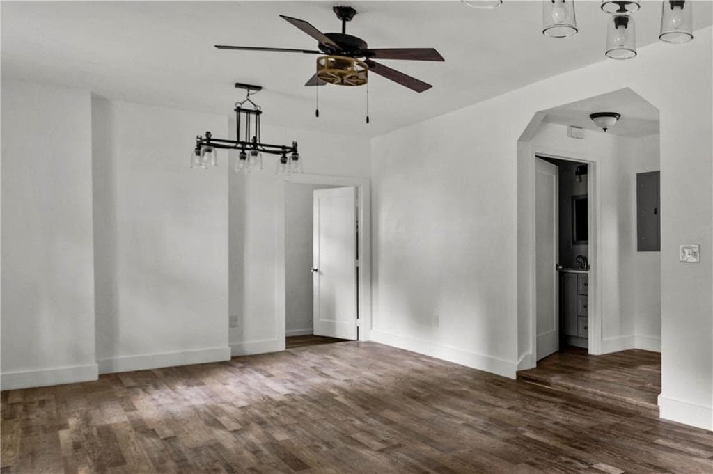 3 bedroom, 2 bathroom, 1,294 sq ft single family residence for rent at 13 Hillside Avenue, Lindale, GA 30147 for $1,400 a month — photo 5
