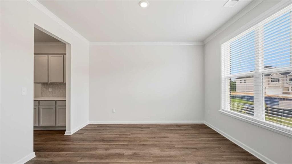5 bedroom, 3 bathroom single family residence for sale at 3048 Champions Way, Loganville, GA 30052 — photo 4