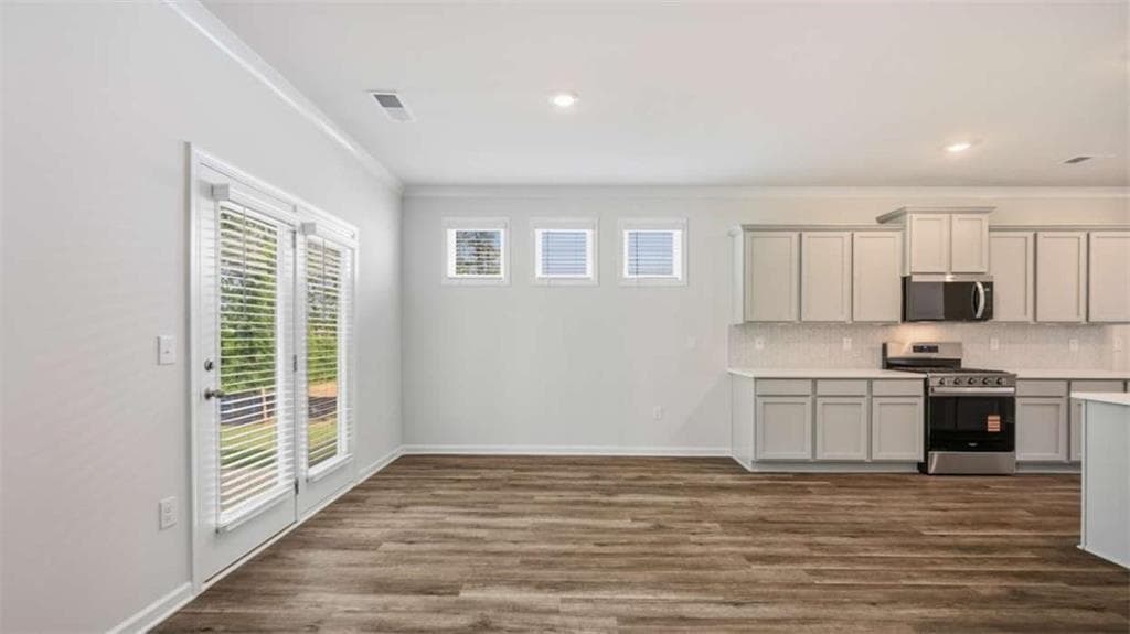 5 bedroom, 3 bathroom single family residence for sale at 3048 Champions Way, Loganville, GA 30052 — photo 9