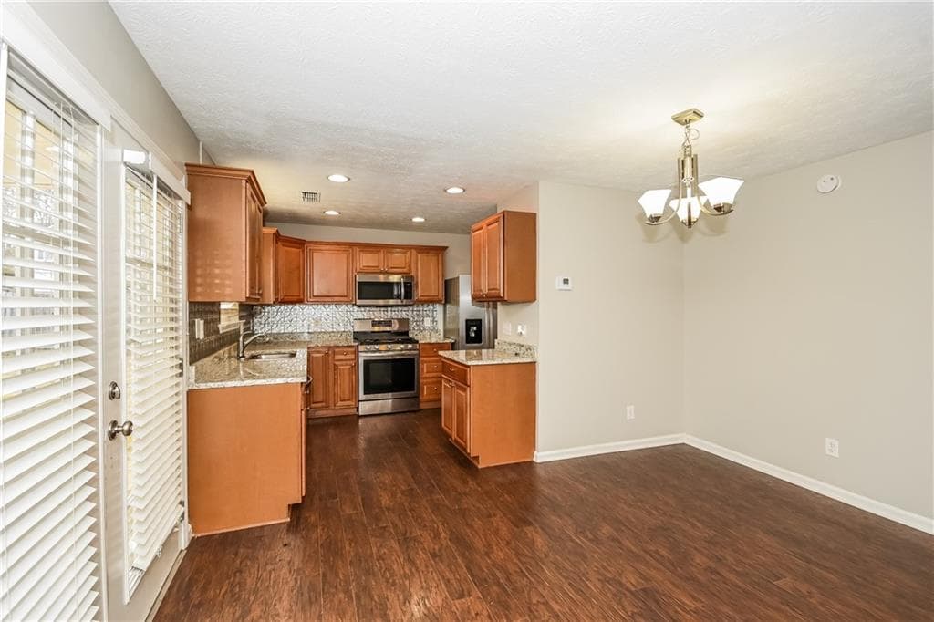 3 bedroom, 3 bathroom, 1,408 sq ft single family residence for rent at 234 Carrington Way, Canton, GA 30115 for $2,245 a month — photo 3
