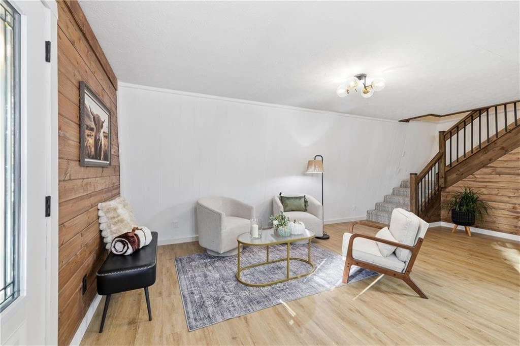3 bedroom, 2 bathroom, 1,320 sq ft single family residence under contract at 375 Wilbanks Street, Baldwin, GA 30511 — photo 5