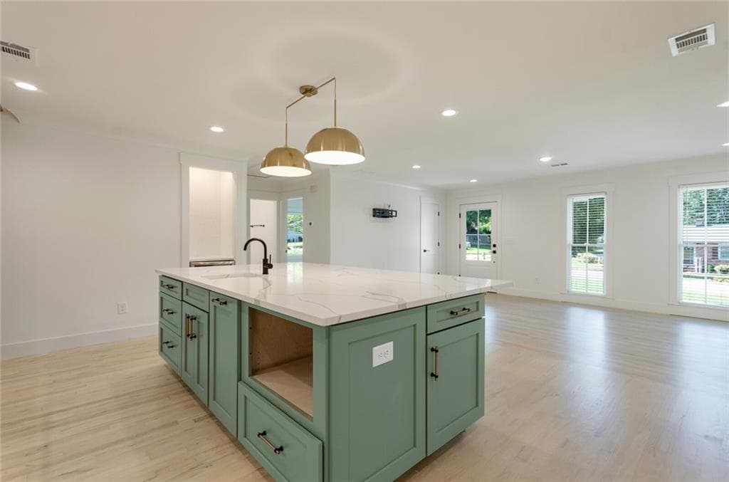 3 bedroom, 3 bathroom, 1,900 sq ft single family residence for rent at 970 Pinedale Drive, Smyrna, GA 30080 for $3,400 a month — photo 8
