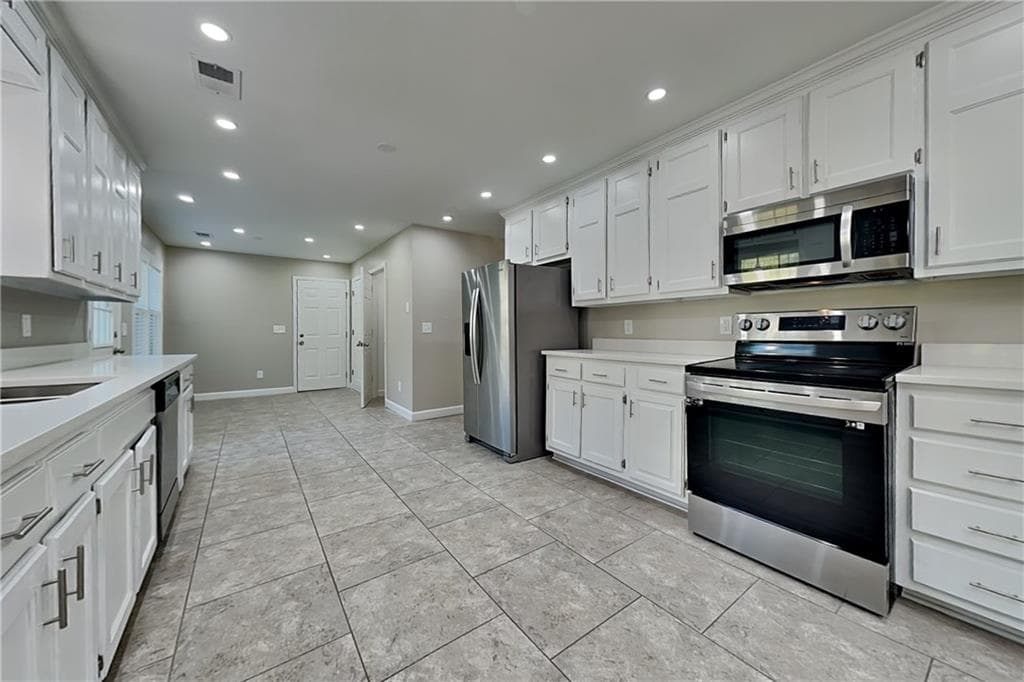 3 bedroom, 3 bathroom, 2,232 sq ft single family residence for rent at 737 Wilkes Drive, Loganville, GA 30052 for $2,350 a month — photo 5