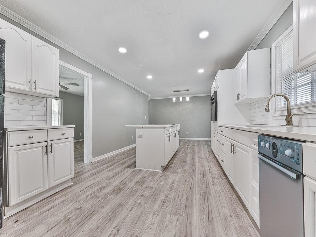 4 bedroom, 3 bathroom, 2,382 sq ft single family residence for sale at 6266 Auburn Drive, Riverdale, GA 30296 — photo 7