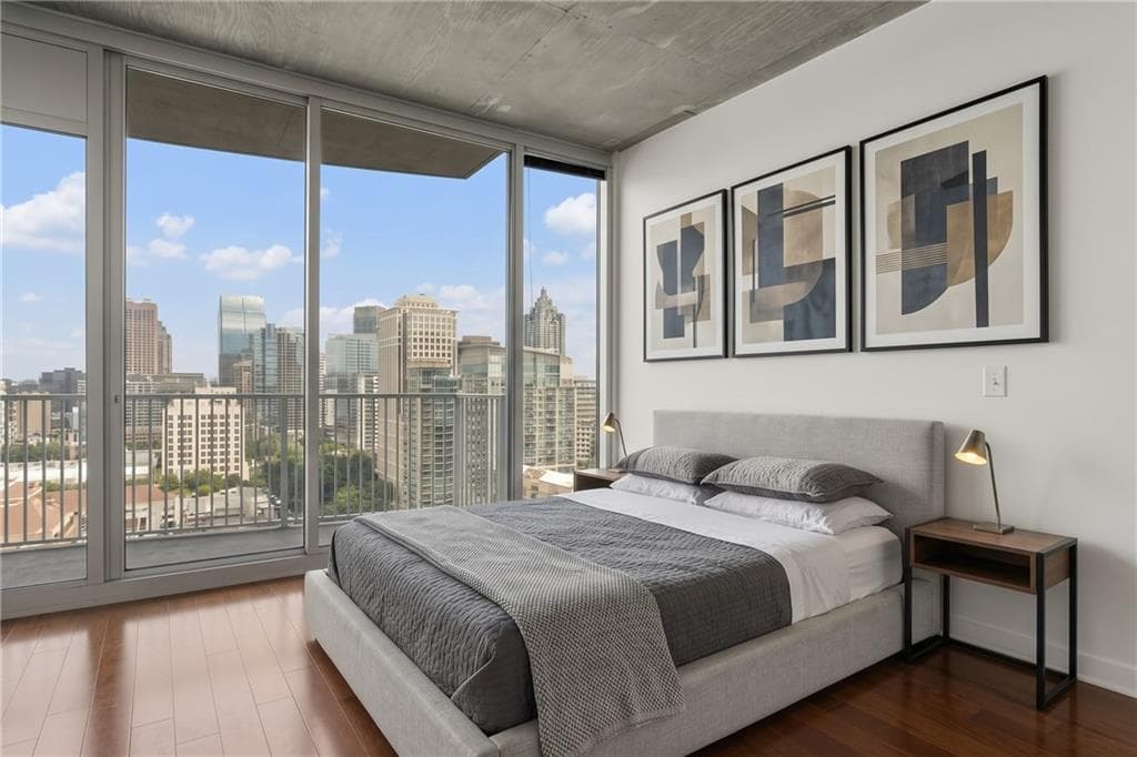 1 bedroom, 1 bathroom, 796 sq ft condominium for rent at 860 Peachtree Street 1910, Atlanta, GA 30308 for $2,000 a month — photo 3