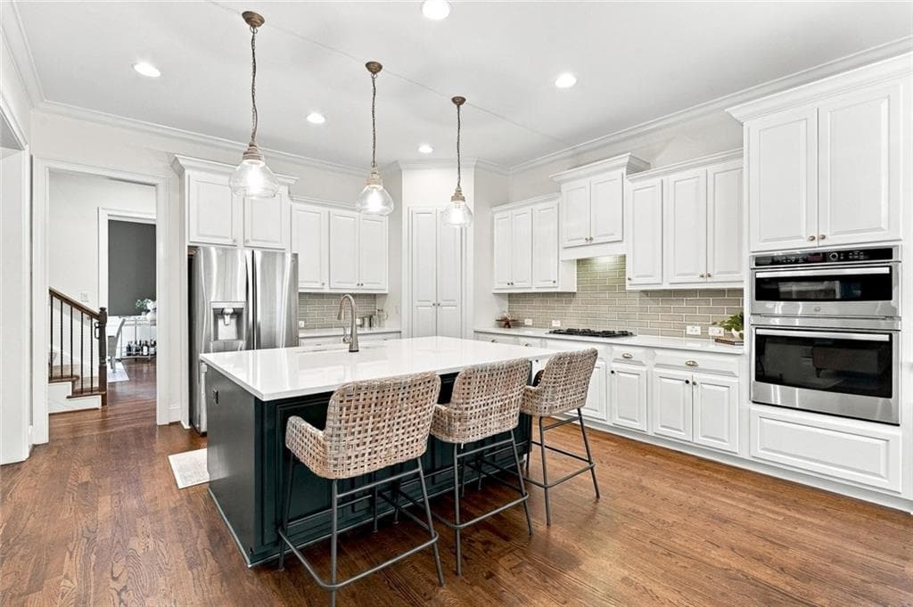 5 bedroom, 5 bathroom, 5,172 sq ft single family residence for sale at 705 Park Haven Lane, Canton, GA 30115 — photo 9