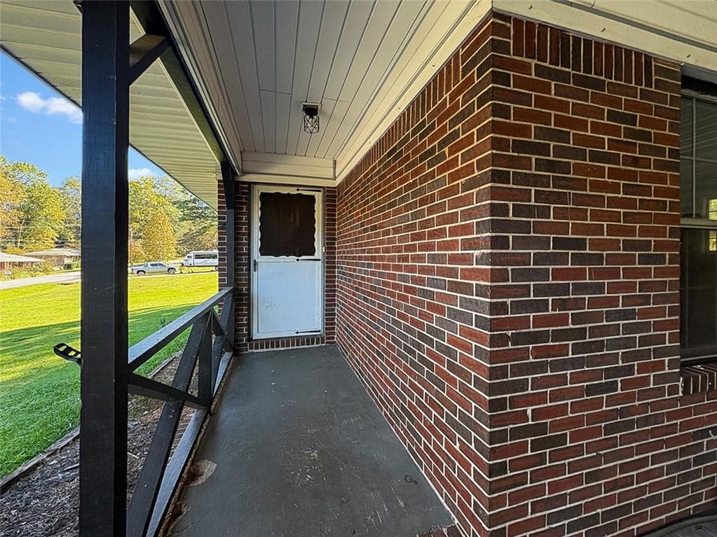 3 bedroom, 1 bathroom, 1,125 sq ft single family residence for sale at 1111 Luther Drive, Mableton, GA 30126 — photo 3