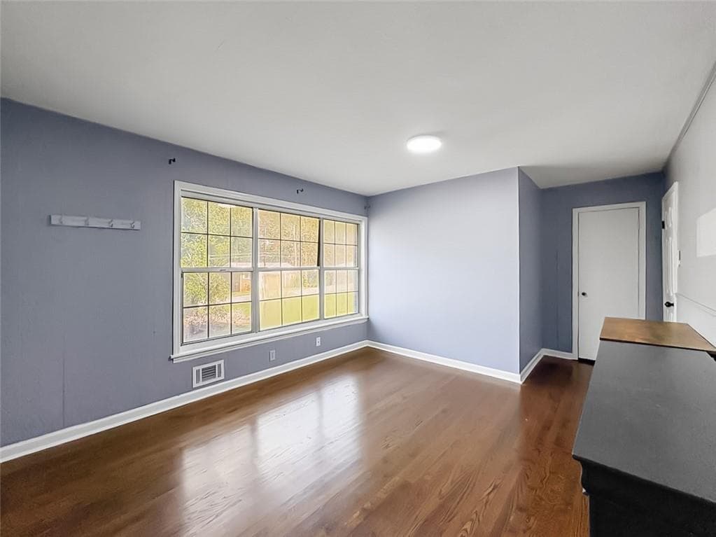 3 bedroom, 1 bathroom, 1,125 sq ft single family residence for sale at 1111 Luther Drive, Mableton, GA 30126 — photo 4