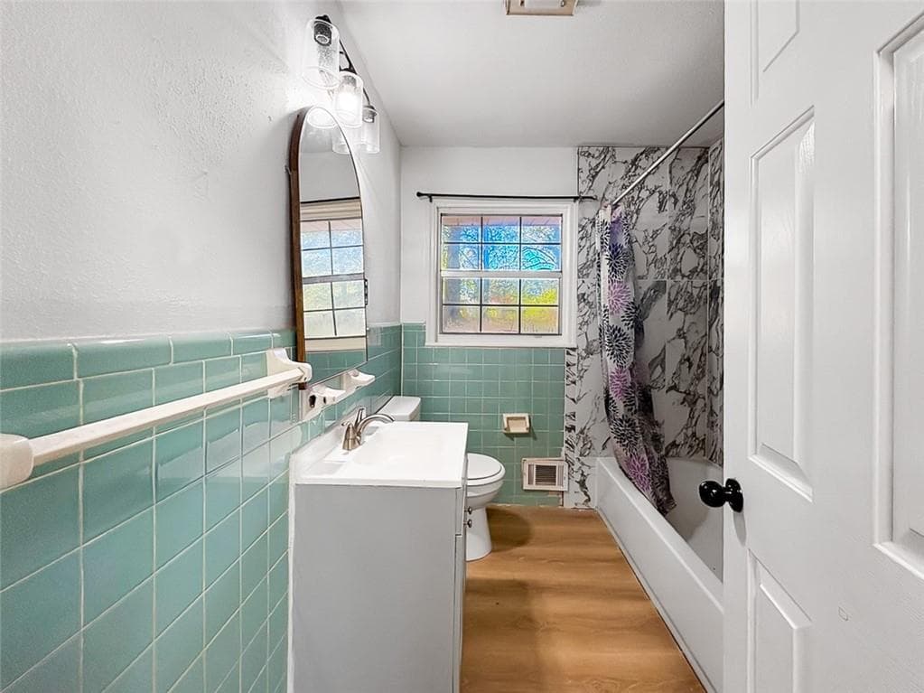 3 bedroom, 1 bathroom, 1,125 sq ft single family residence for sale at 1111 Luther Drive, Mableton, GA 30126 — photo 5