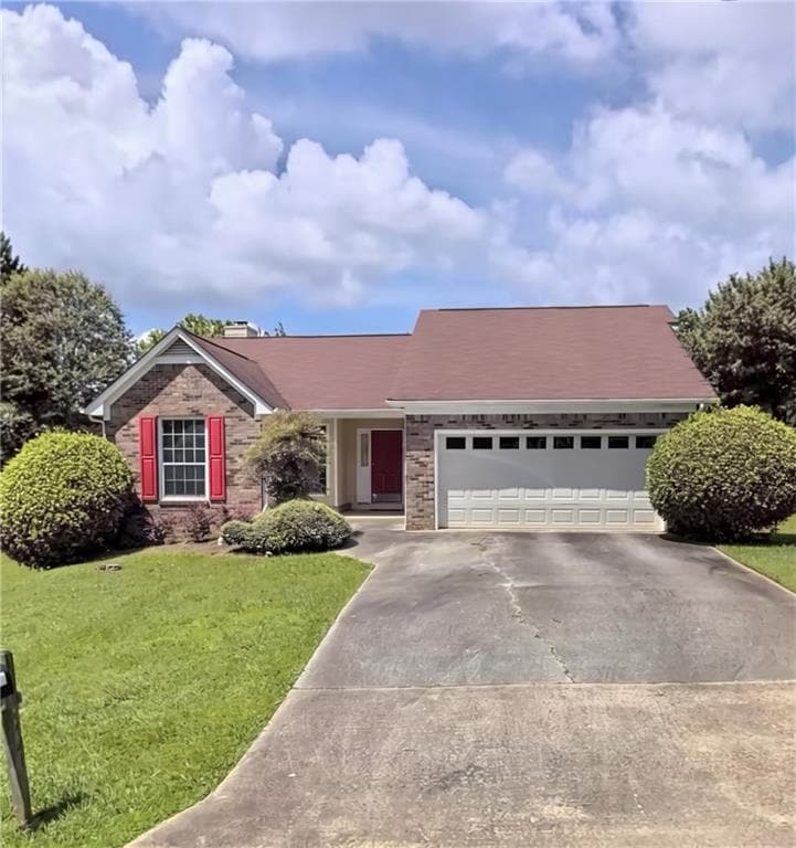 3 bedroom, 2 bathroom, 1,580 sq ft single family residence for sale at 2421 Inverloch Circle, Duluth, GA 30096
