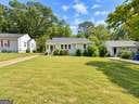 3 bedroom, 2 bathroom, 1,321 sq ft single family residence for sale at 2172 Jernigan Drive, Atlanta, GA 30315 — photo 2