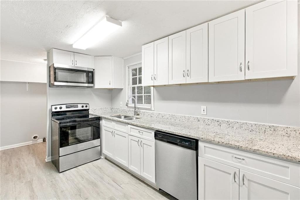 3 bedroom, 1 bathroom, 1,008 sq ft single family residence for rent at 26 Hardaway Street, Newnan, GA 30263 for $1,605 a month — photo 3