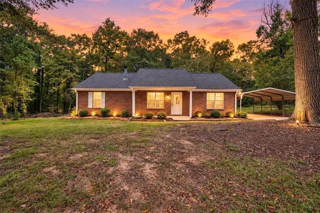 3 bedroom, 2 bathroom, 1,323 sq ft single family residence for sale at 431 Turner Drive, Mcdonough, GA 30252 — photo 1 of 38