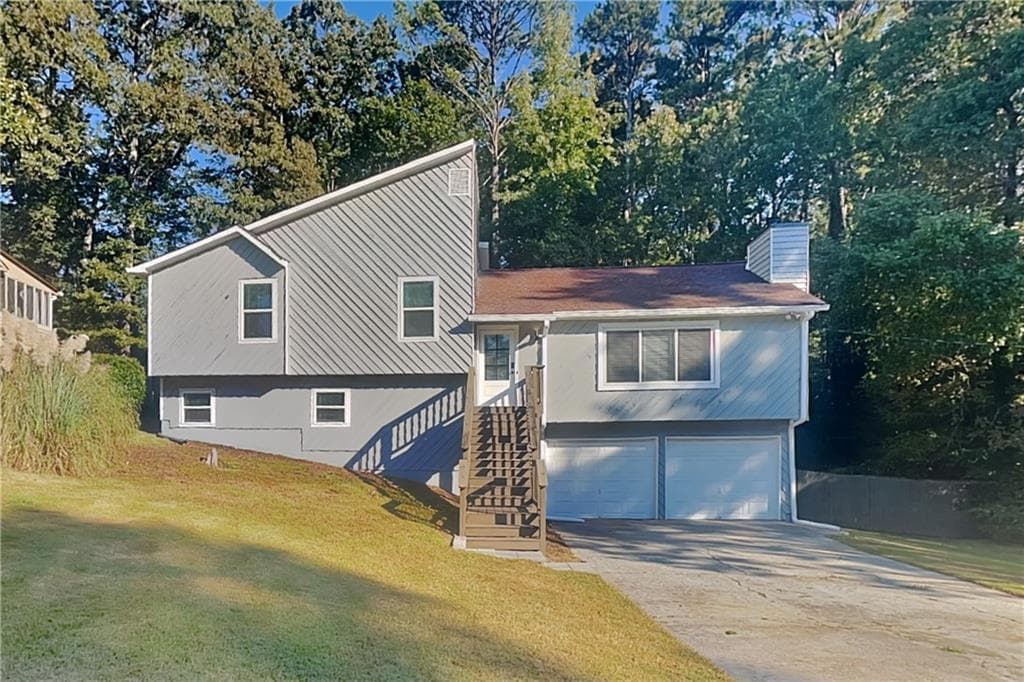 4 bedroom, 3 bathroom, 2,148 sq ft single family residence for rent at 5072 Ravenwood Drive, Marietta, GA 30066 for $2,645 a month — photo 1 of 22