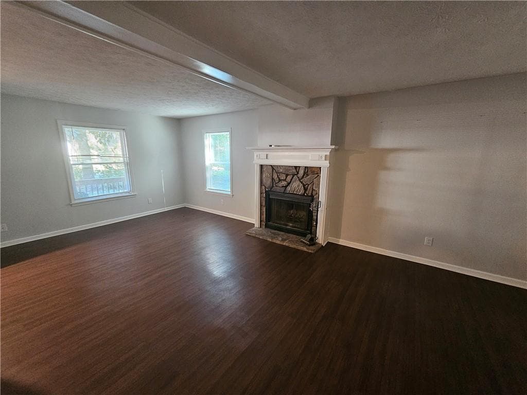 4 bedroom, 3 bathroom, 1,950 sq ft single family residence for rent at 6255 Beaver Creek Trail, Atlanta, GA 30349 for $2,550 a month — photo 3