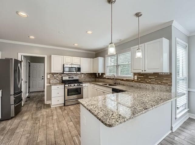 5 bedroom, 4 bathroom, 4,037 sq ft single family residence for rent at 2478 Saluda Drive, Acworth, GA 30101 for $3,500 a month — photo 6