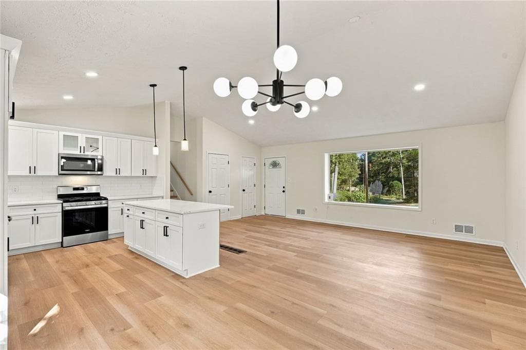 3 bedroom, 2 bathroom, 1,728 sq ft single family residence for sale at 103 Hemlock Way, Stockbridge, GA 30281 — photo 8