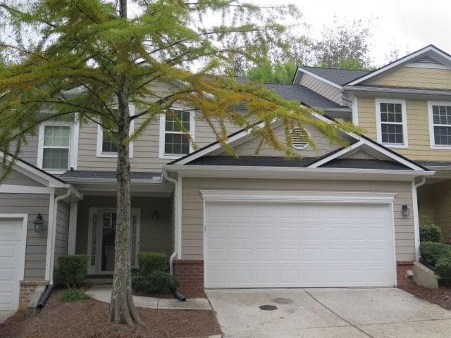 7 bedroom, 3 bathroom, 2,500 sq ft townhouse for rent at 3700 Suttles Drive, Atlanta, GA 30331 for $2,175 a month — photo 2